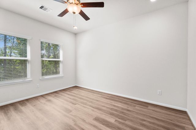 39 Courageous Side Way, Magnolia, TX 77354