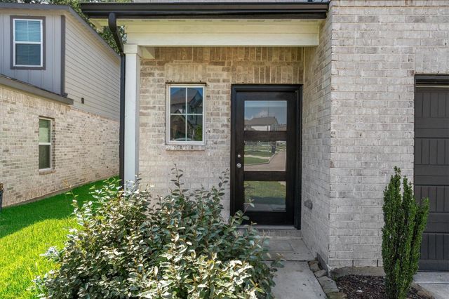39 Courageous Side Way, Magnolia, TX 77354