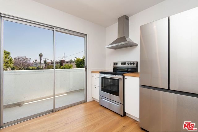 5935 Chula Vista Way 102, Los Angeles, CA 90068