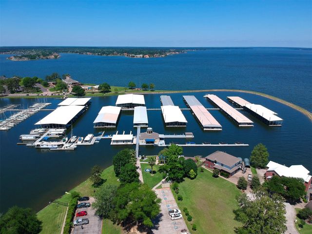 13422 Raintree Drive, Montgomery, TX 77356