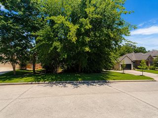 13422 Raintree Drive, Montgomery, TX 77356