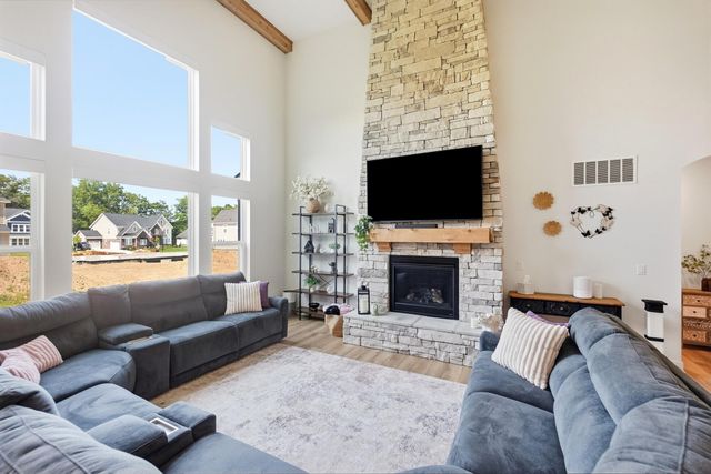 1302 Blueberry, Grove City, OH 43123