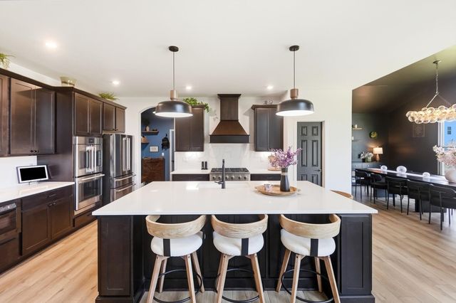 1302 Blueberry, Grove City, OH 43123