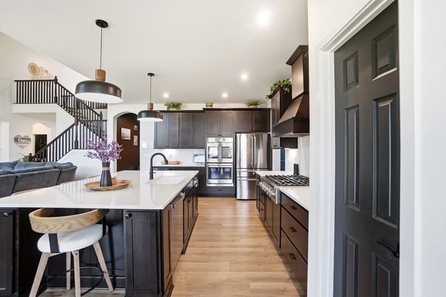 1302 Blueberry, Grove City, OH 43123