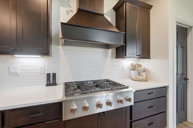 1302 Blueberry, Grove City, OH 43123