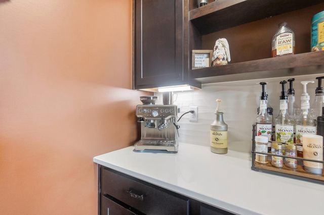 1302 Blueberry, Grove City, OH 43123