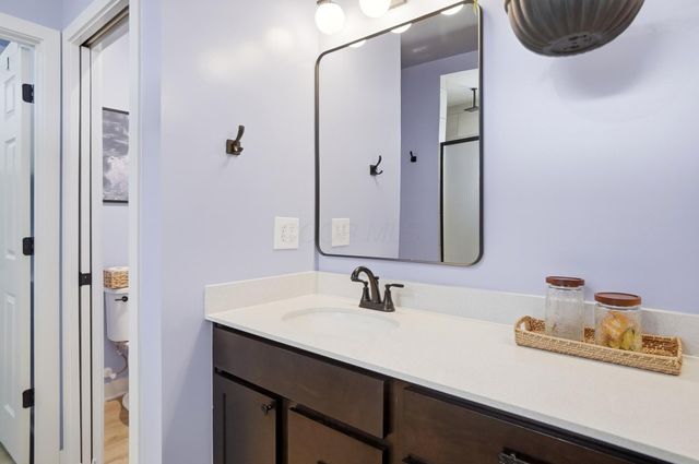 1302 Blueberry, Grove City, OH 43123