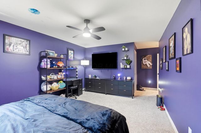 1302 Blueberry, Grove City, OH 43123