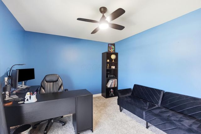 1302 Blueberry, Grove City, OH 43123