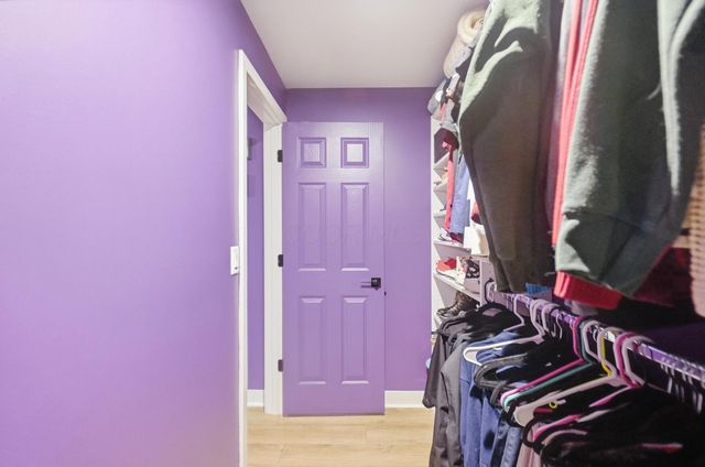 1302 Blueberry, Grove City, OH 43123