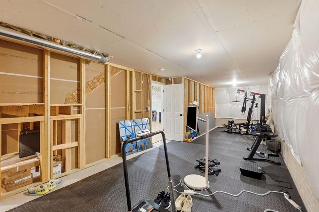 1302 Blueberry, Grove City, OH 43123
