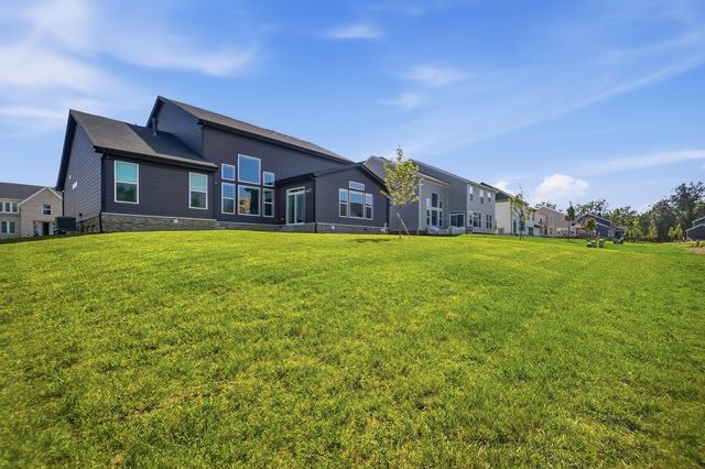 1302 Blueberry, Grove City, OH 43123