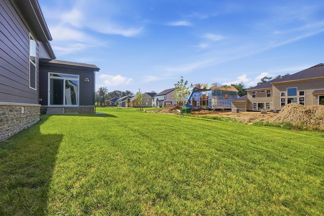 1302 Blueberry, Grove City, OH 43123