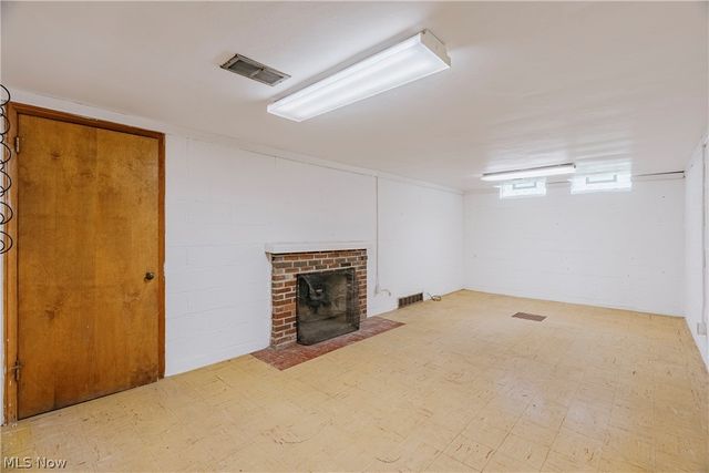 14721 S Woodland Road, Shaker Heights, OH 44120