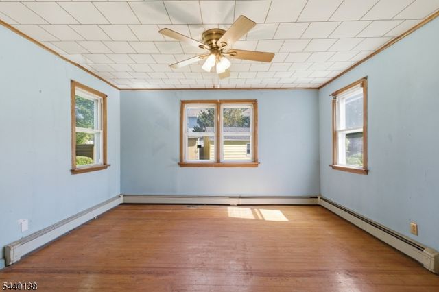 36 Leghorn Ave, Bridgewater Twp., NJ 08807