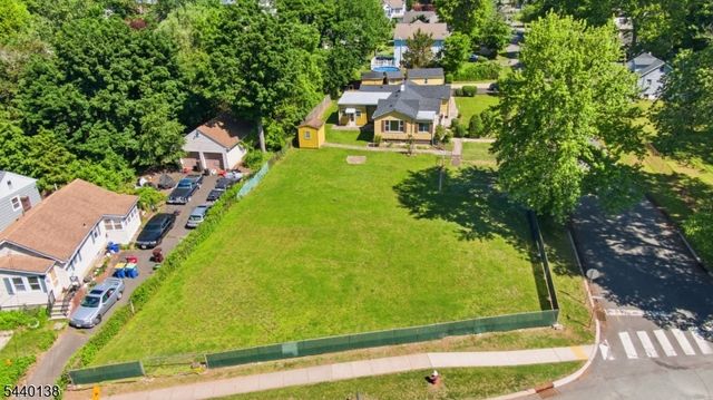36 Leghorn Ave, Bridgewater Twp., NJ 08807
