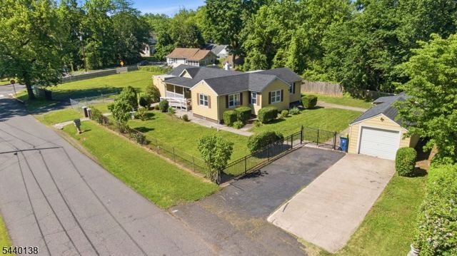 36 Leghorn Ave, Bridgewater Twp., NJ 08807