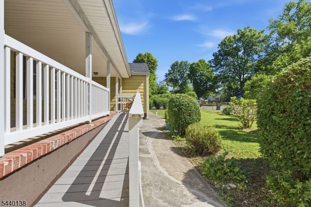 36 Leghorn Ave, Bridgewater Twp., NJ 08807