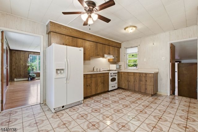 36 Leghorn Ave, Bridgewater Twp., NJ 08807