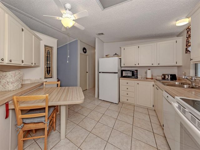 272 CAPTAINS COURT, North Port, FL 34287