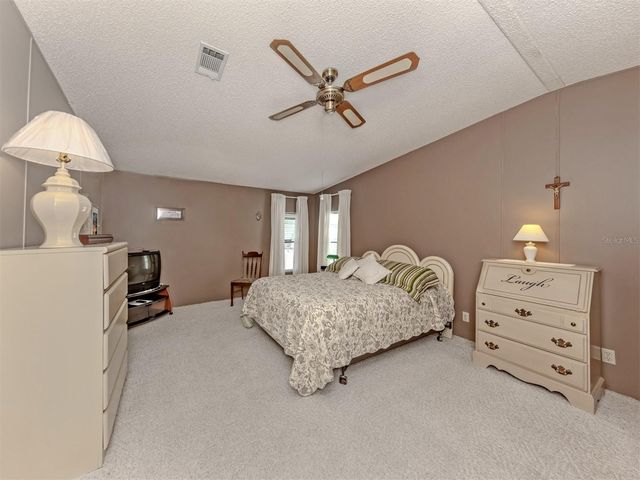 272 CAPTAINS COURT, North Port, FL 34287