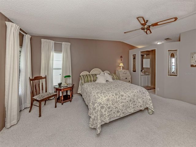 272 CAPTAINS COURT, North Port, FL 34287