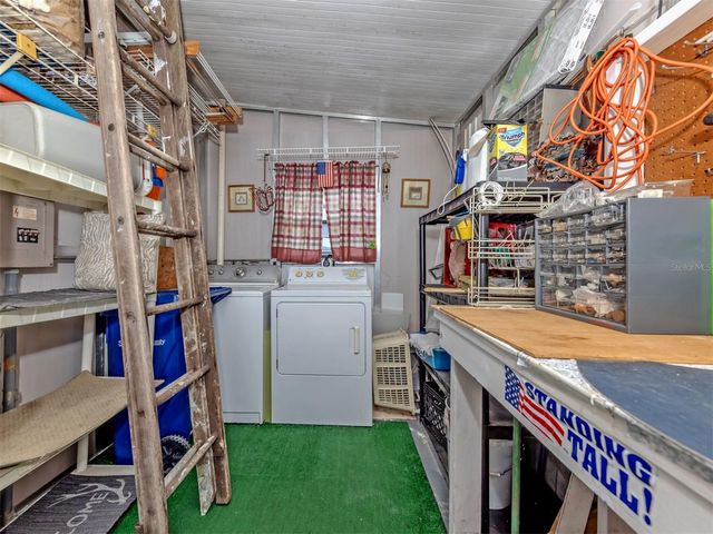 272 CAPTAINS COURT, North Port, FL 34287