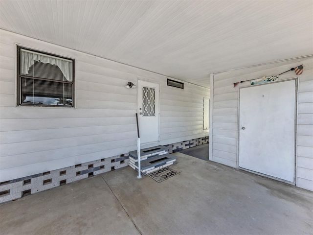 272 CAPTAINS COURT, North Port, FL 34287