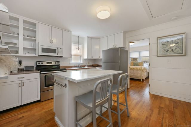 318 Pine Creek Avenue, Fairfield, CT 06824