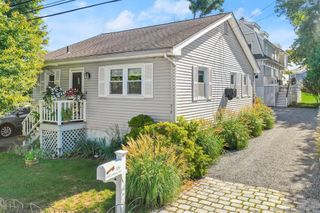 318 Pine Creek Avenue, Fairfield, CT 06824