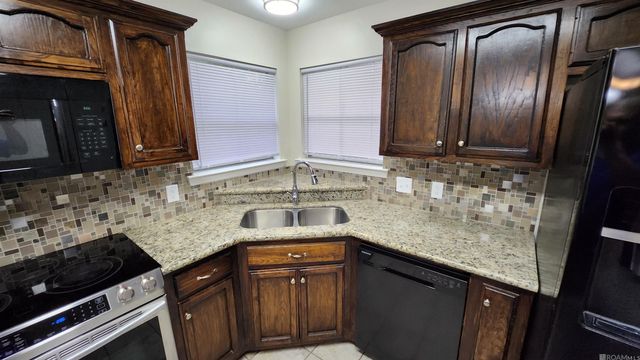 14623 Ocallaghan Ln, Baker, LA 70714
