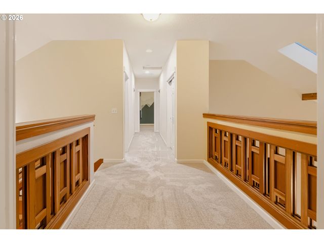 2133 Sw ARNOLD St, Portland, OR 97219