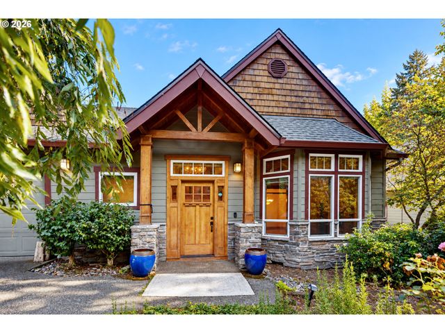 2133 Sw ARNOLD St, Portland, OR 97219