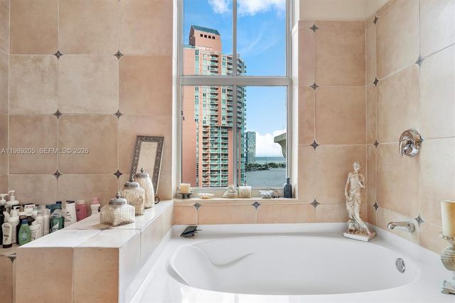 3340 NE 190th St 1808, Aventura, FL 33180