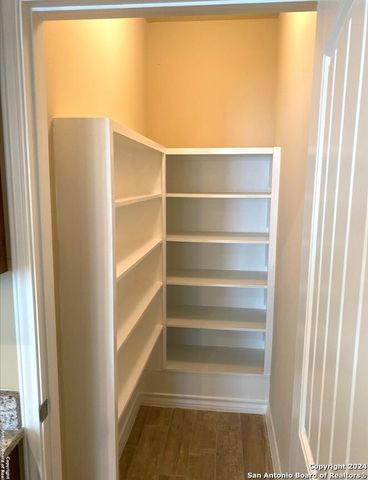 220 Byrd, Universal City, TX 78148