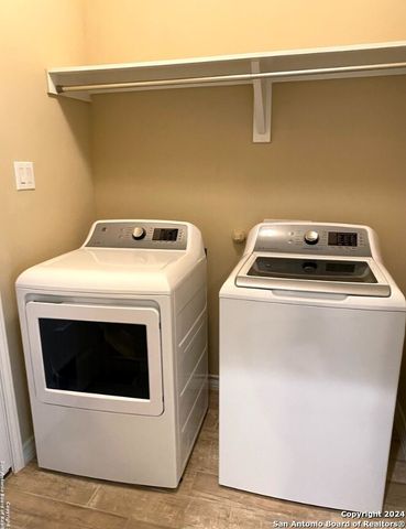 220 Byrd, Universal City, TX 78148