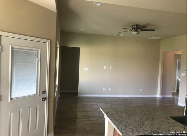 220 Byrd, Universal City, TX 78148