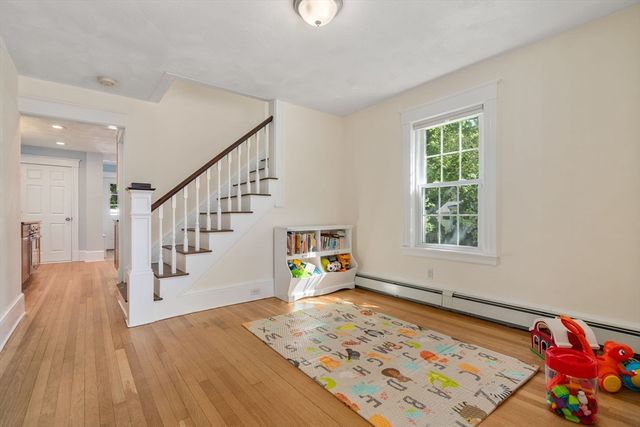 128 Pleasant St, Milton, MA 02186