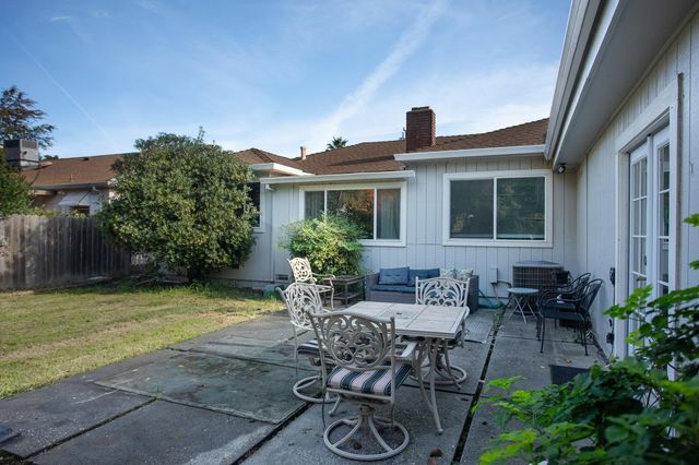 586 Marie Ave, Yuba City, CA 95991