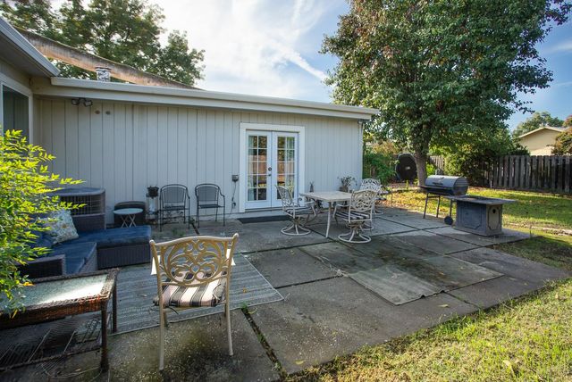 586 Marie Ave, Yuba City, CA 95991