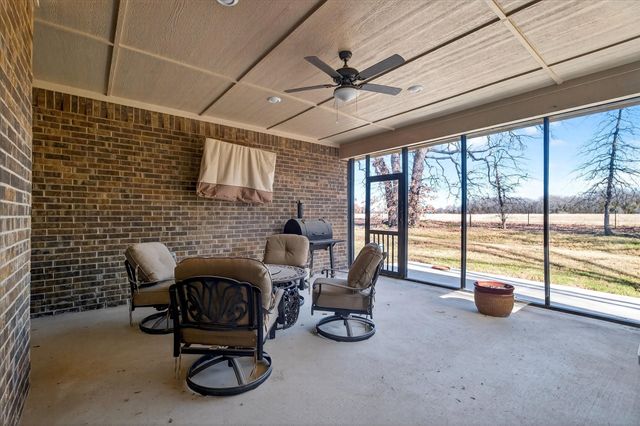 103 Willow Oak Drive, Krugerville, TX 76227