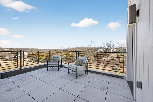 22598 W 93rd Street, Lenexa, KS 66227