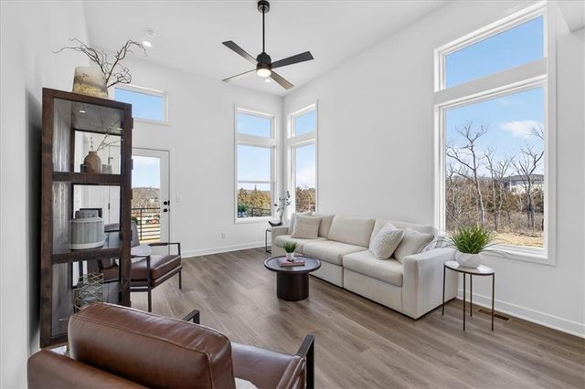 22598 W 93rd Street, Lenexa, KS 66227