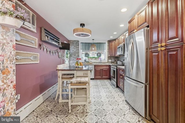1819 S 12TH ST, Philadelphia, PA 19148