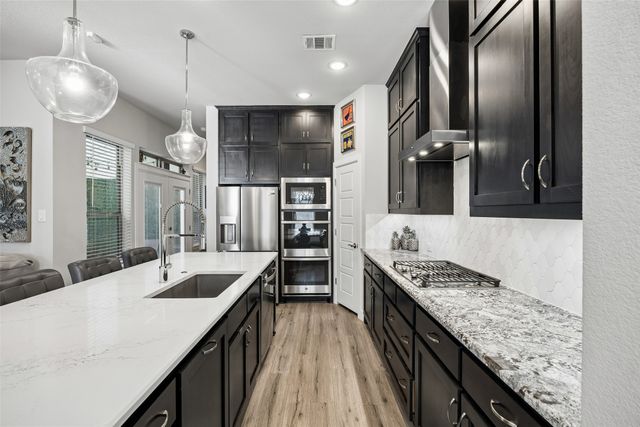 616 Aspen Valley Lane, Dallas, TX 75208