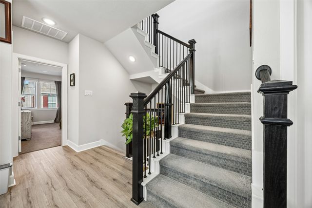 616 Aspen Valley Lane, Dallas, TX 75208