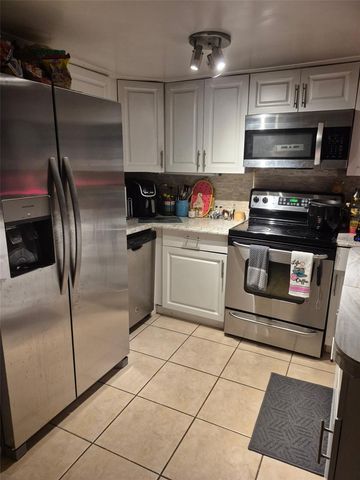 3845 S LAKE DRIVE 188, Tampa, FL 33614
