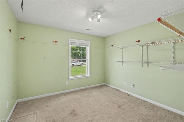 180 Beeson Park Court, Kernersville, NC 27284