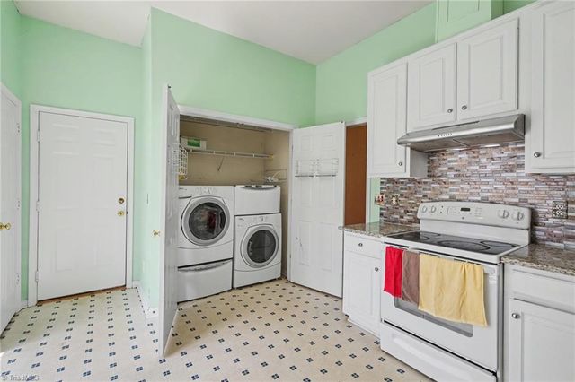 180 Beeson Park Court, Kernersville, NC 27284