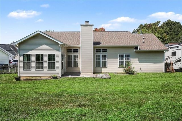 180 Beeson Park Court, Kernersville, NC 27284